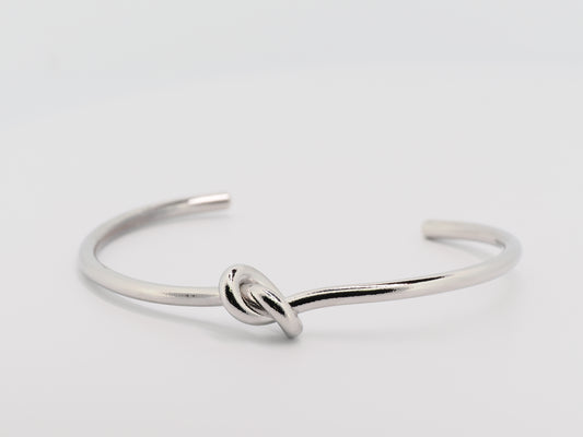 Silver knot