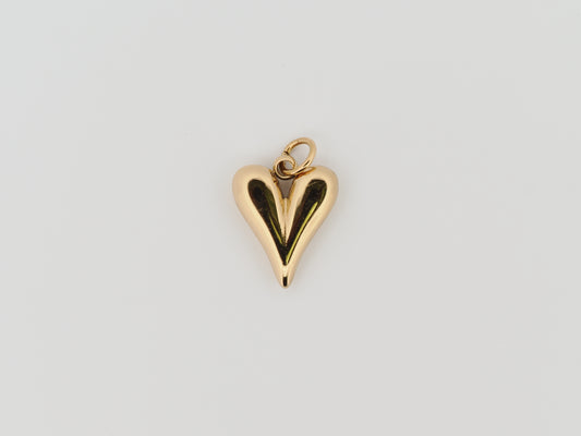 Heart with round eyelet
